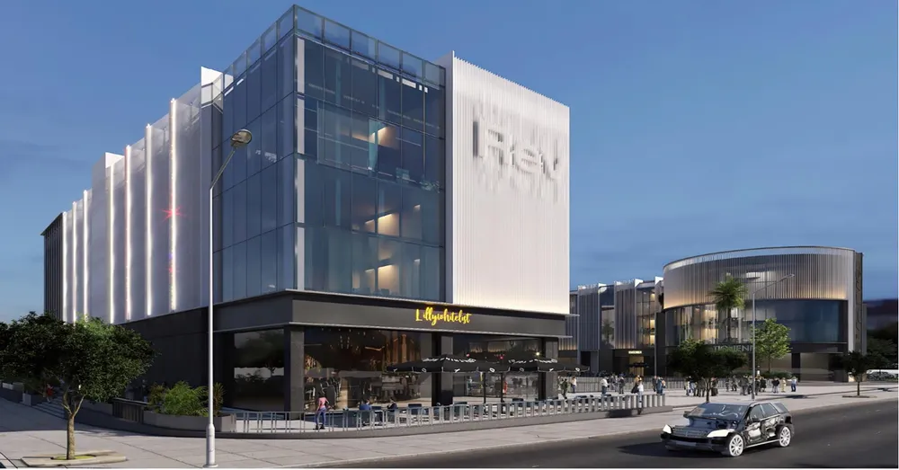 مكتب إداري في Revolve Mall